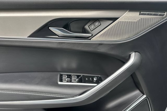 Certified 2026 Jaguar F-PACE R-Dynamic S AWD/4WD image 10