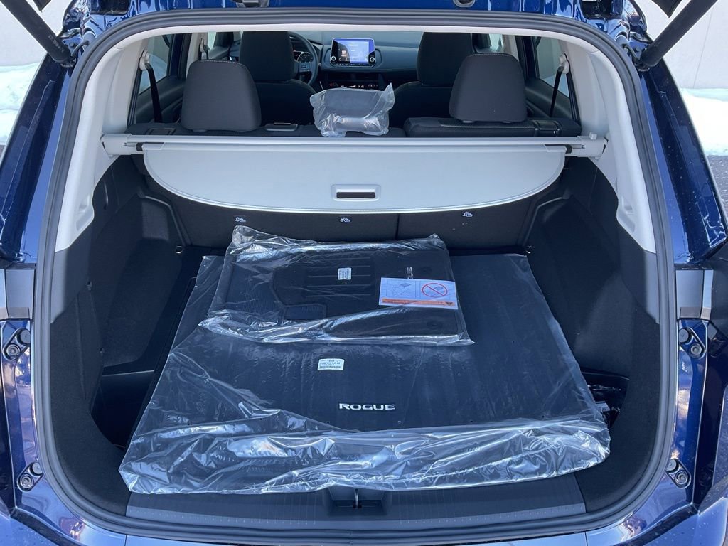 New 2026 Nissan Rogue SV w/ Cold Weather Package AWD/4WD image 20