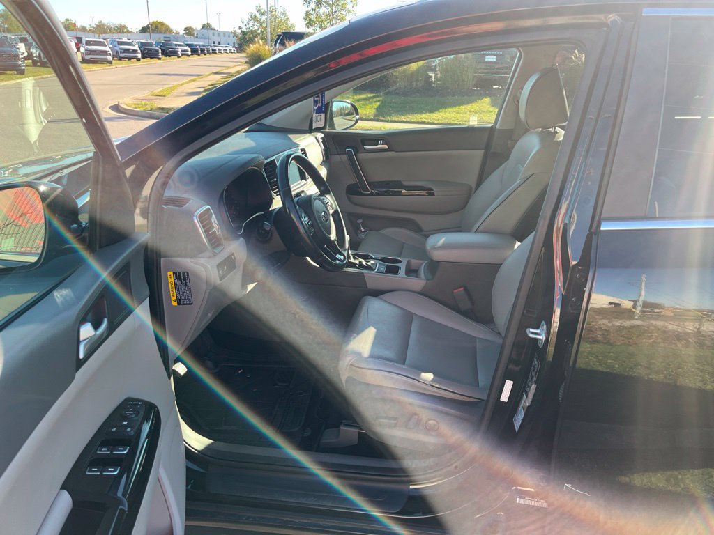 Used 2019 Kia Sportage EX FWD image 6