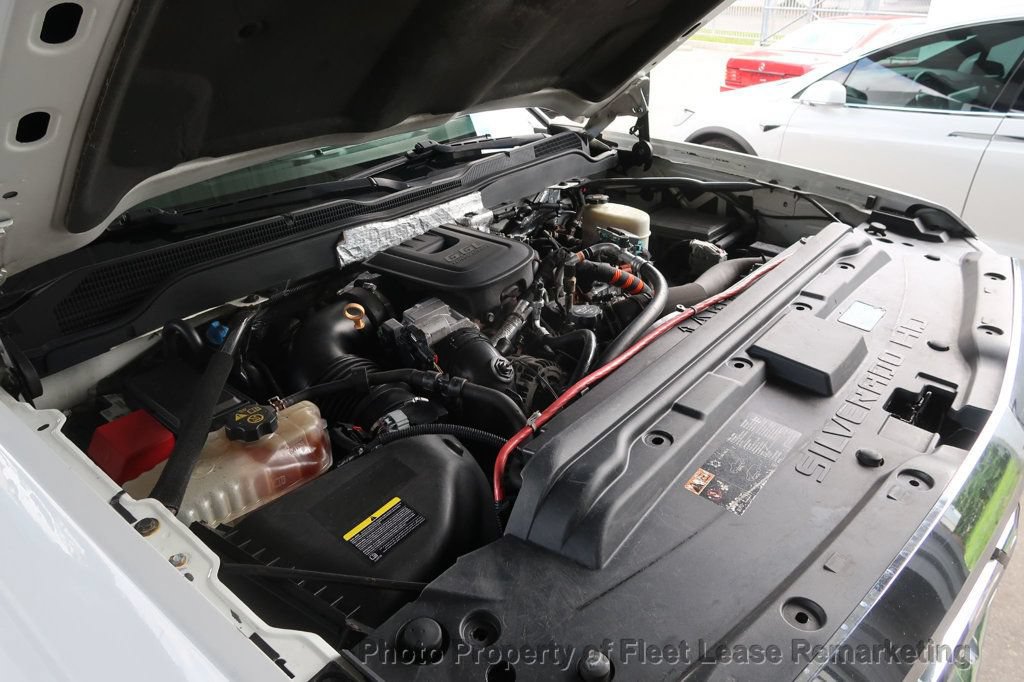 Used 2015 Chevrolet Silverado 3500 W/T AWD/4WD image 38
