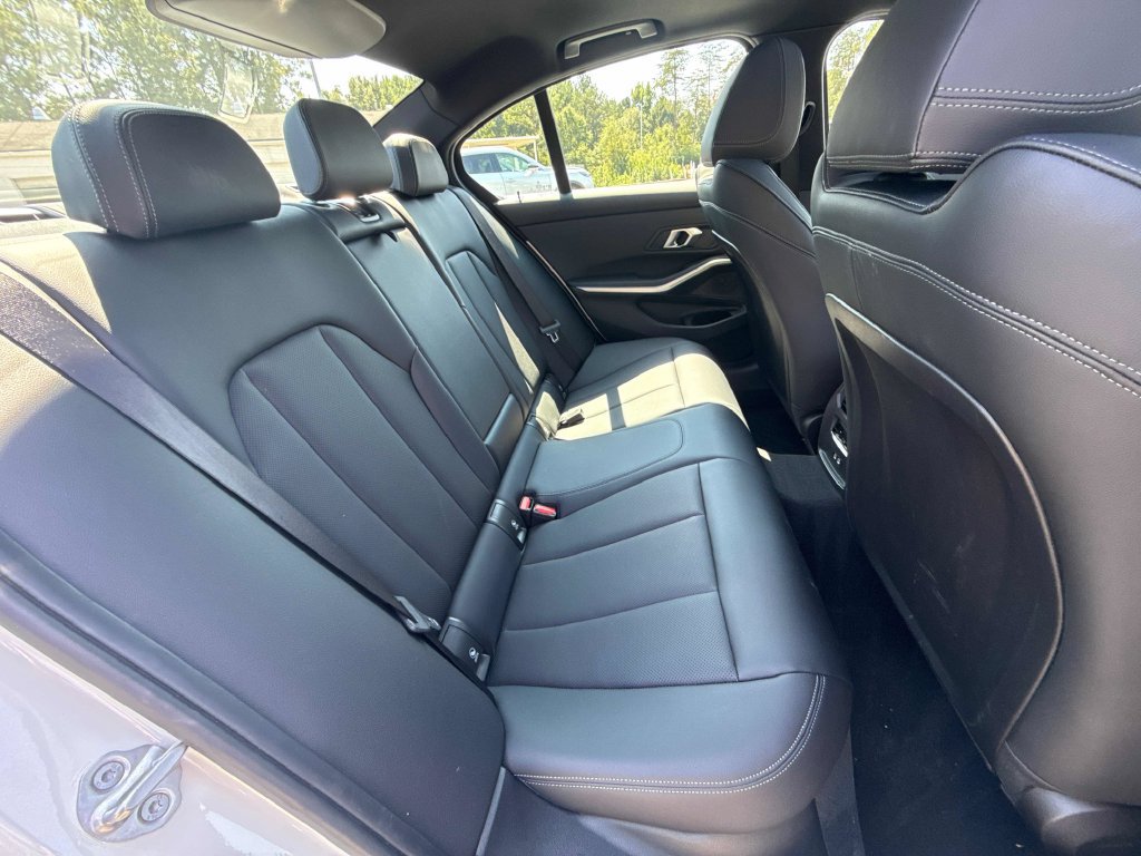 Used 2025 BMW 330i Sedan RWD image 28