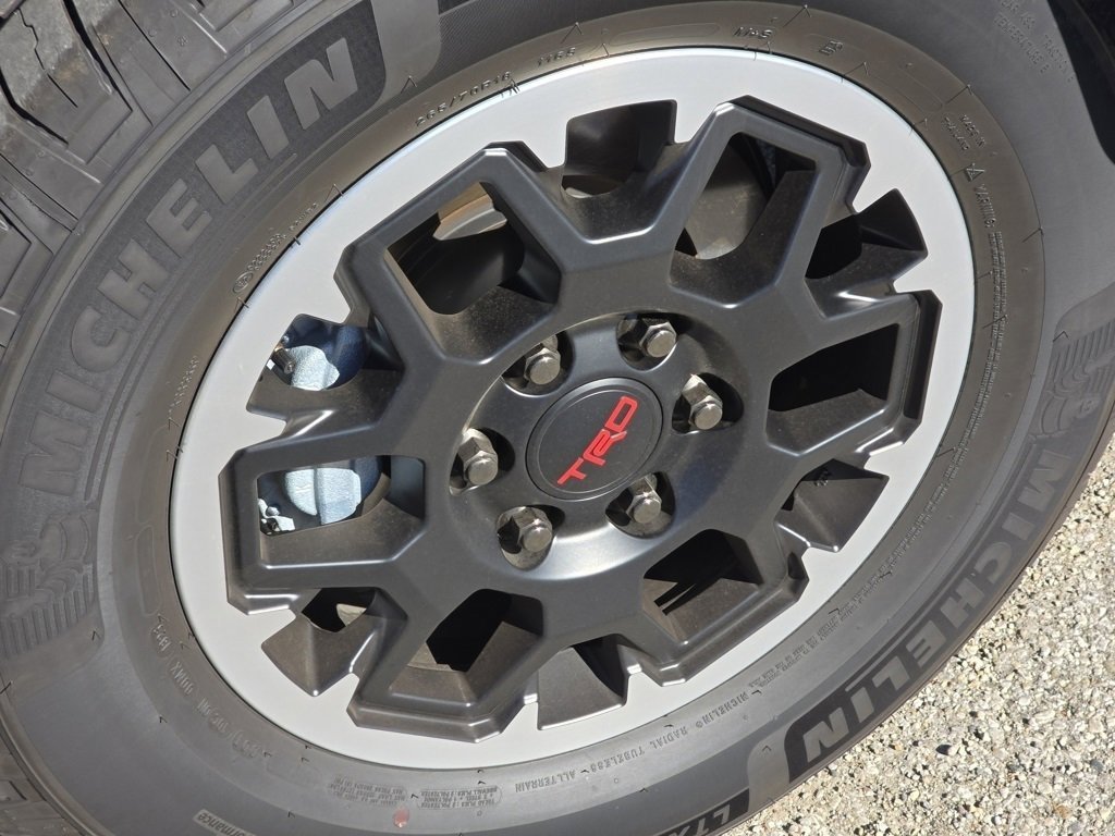 New 2025 Toyota 4Runner TRD Off-Road Premium image 29