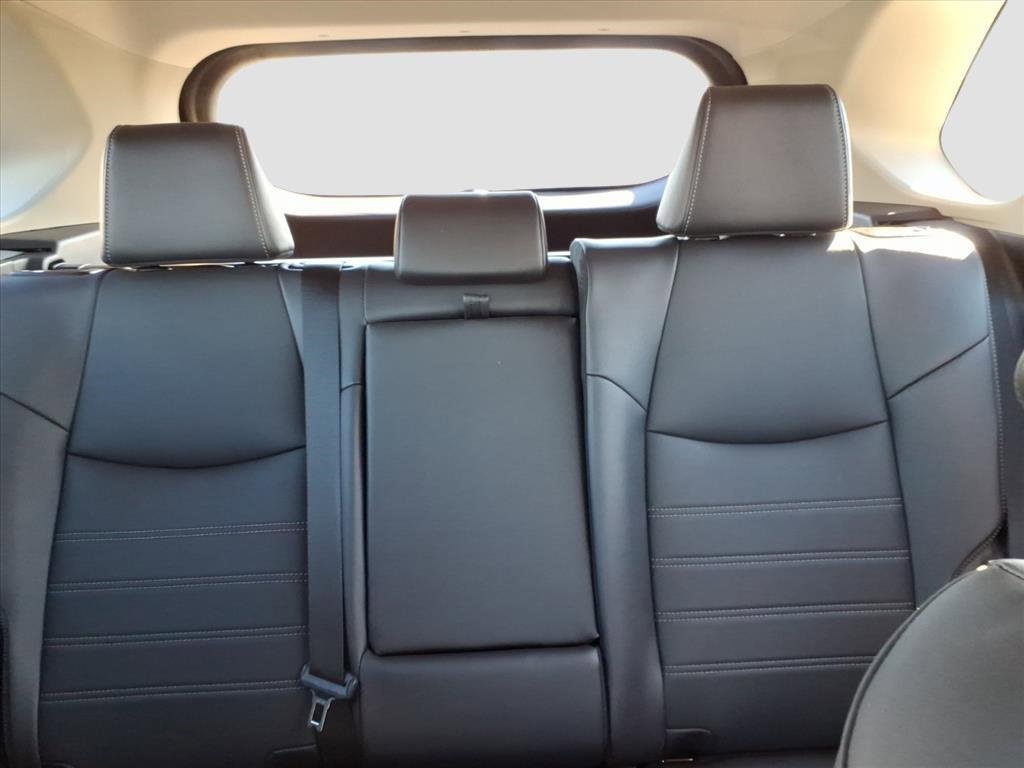 Used 2024 Toyota RAV4 XLE Premium image 20