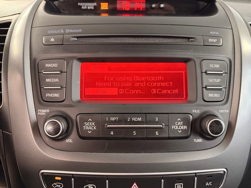 Used 2014 Kia Sorento LX image 21