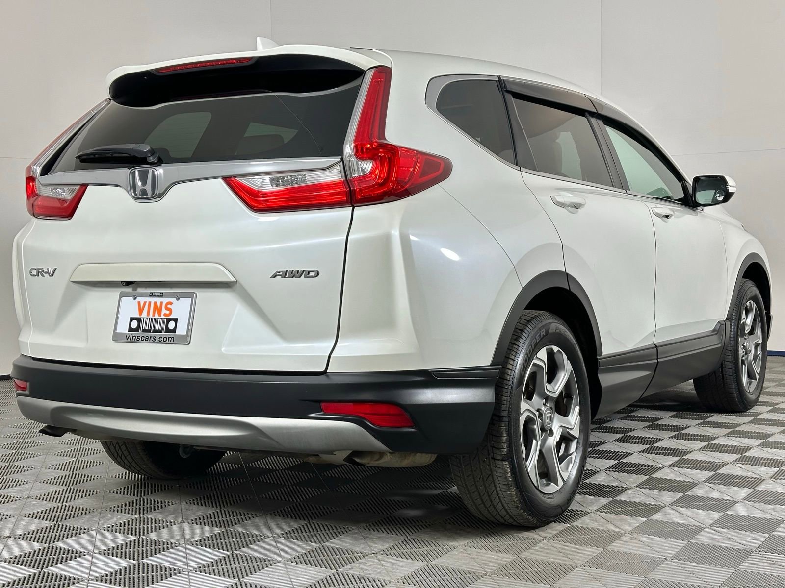 Used 2018 Honda CR-V EX image 4