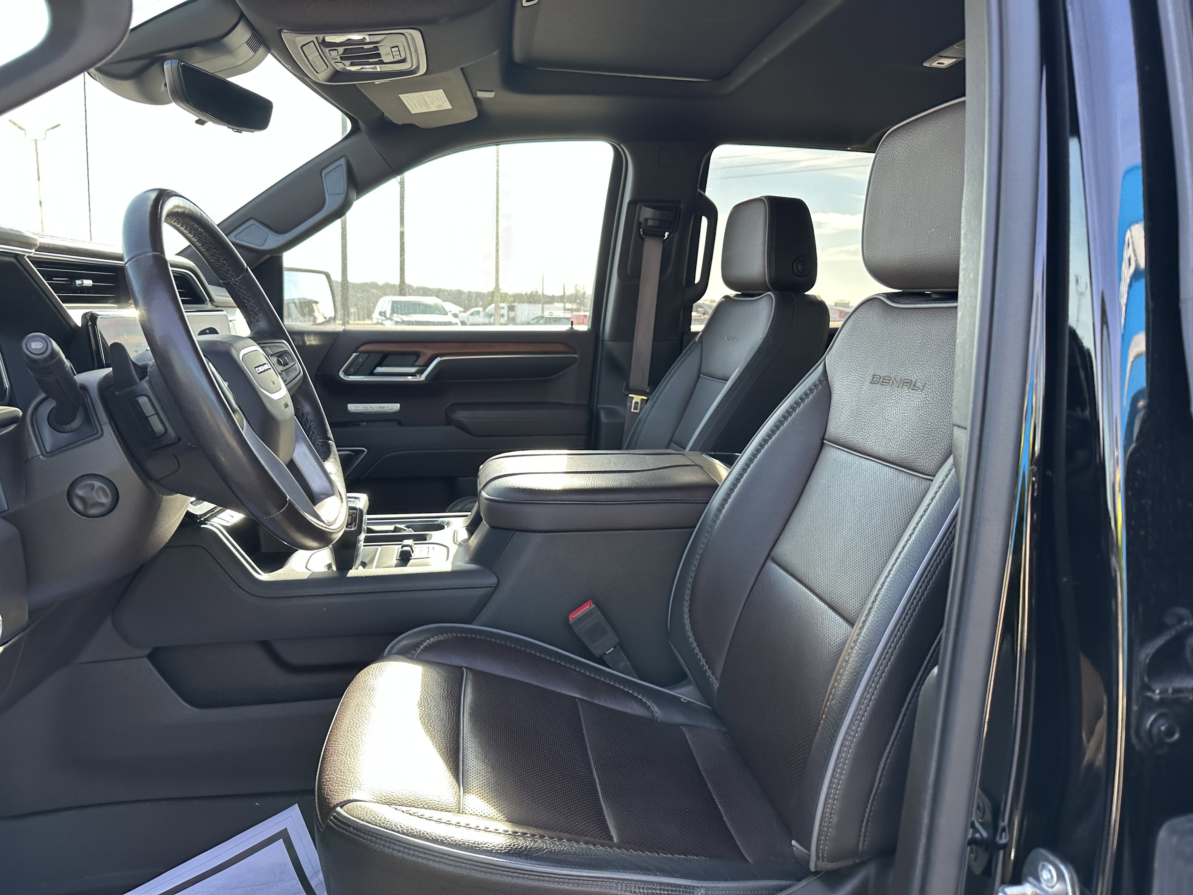 Used 2023 GMC Sierra 1500 Denali w/ Denali Reserve Package image 13