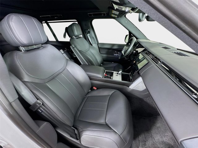 New 2026 Land Rover Range Rover Long Wheelbase SE AWD/4WD image 30