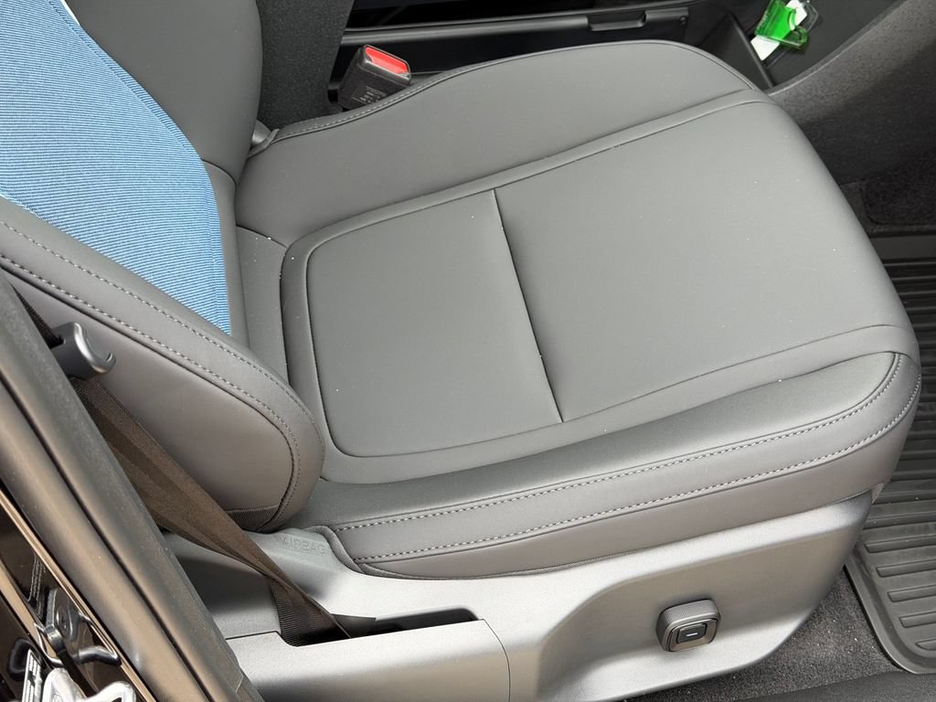 New 2026 Volvo EX30 Plus w/ Protection Package Premier AWD/4WD image 8