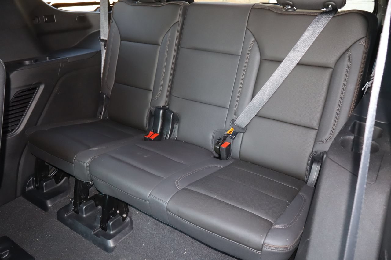 Used 2023 Chevrolet Tahoe High Country w/ LPO, Illumination Package RWD image 7