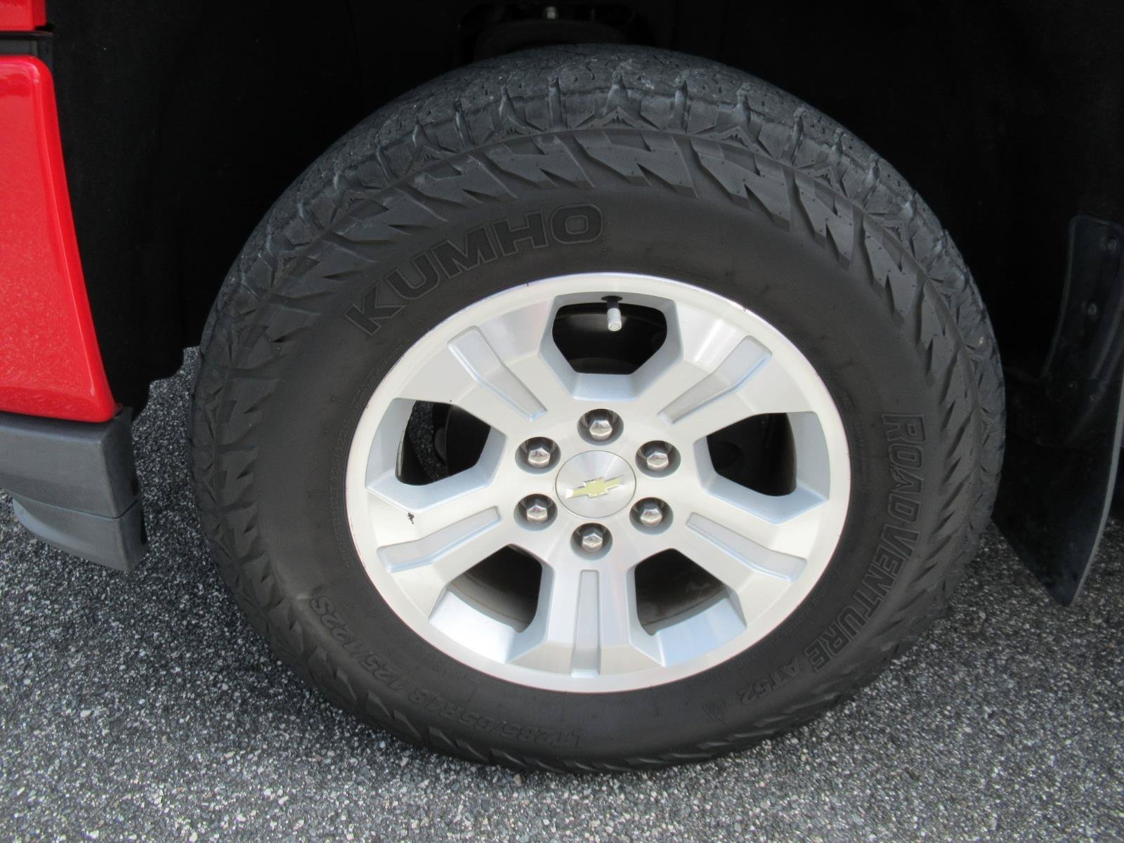 Used 2018 Chevrolet Silverado 1500 LT w/ All Star Edition AWD/4WD image 5