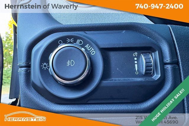 Used 2024 Jeep Wrangler Sahara image 18