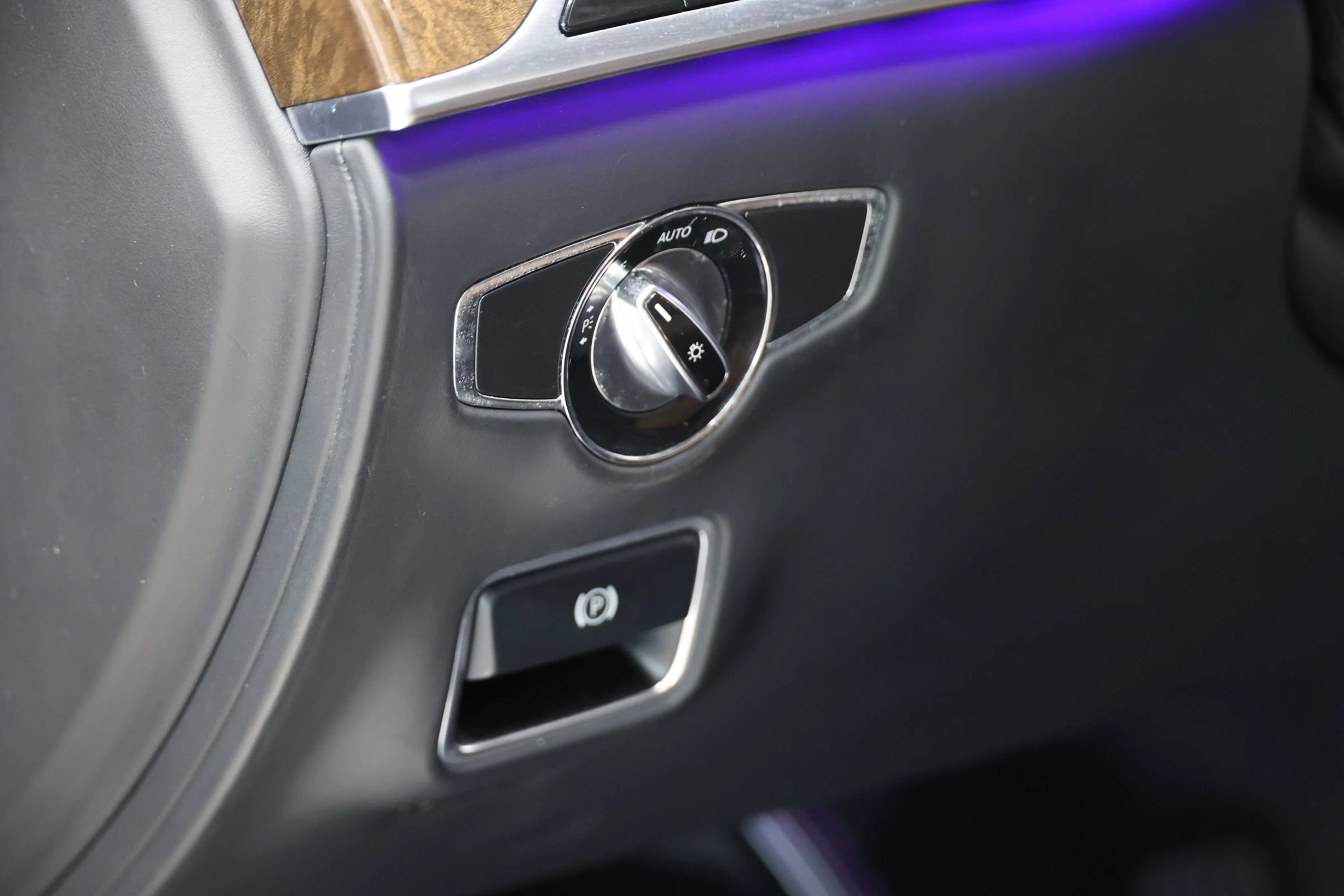 Used 2016 Mercedes-Benz Maybach S 600 image 24