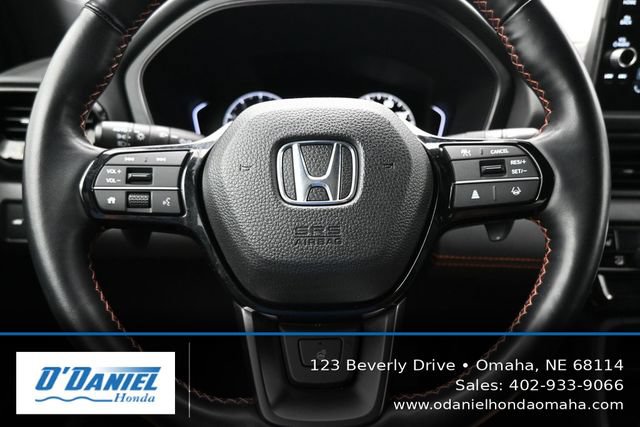 Used 2025 Honda Pilot TrailSport image 29