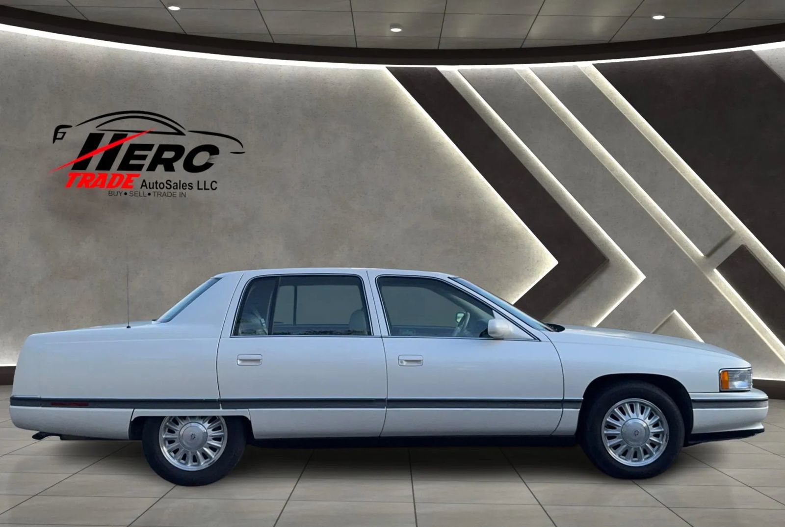 Used 1994 Cadillac De Ville Concours FWD image 4