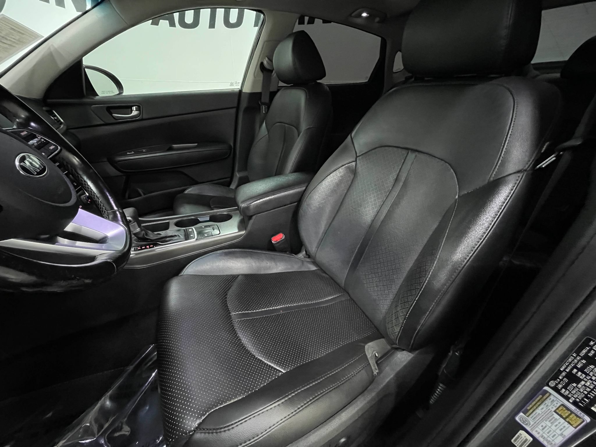 Used 2020 Kia Optima SE FWD image 12