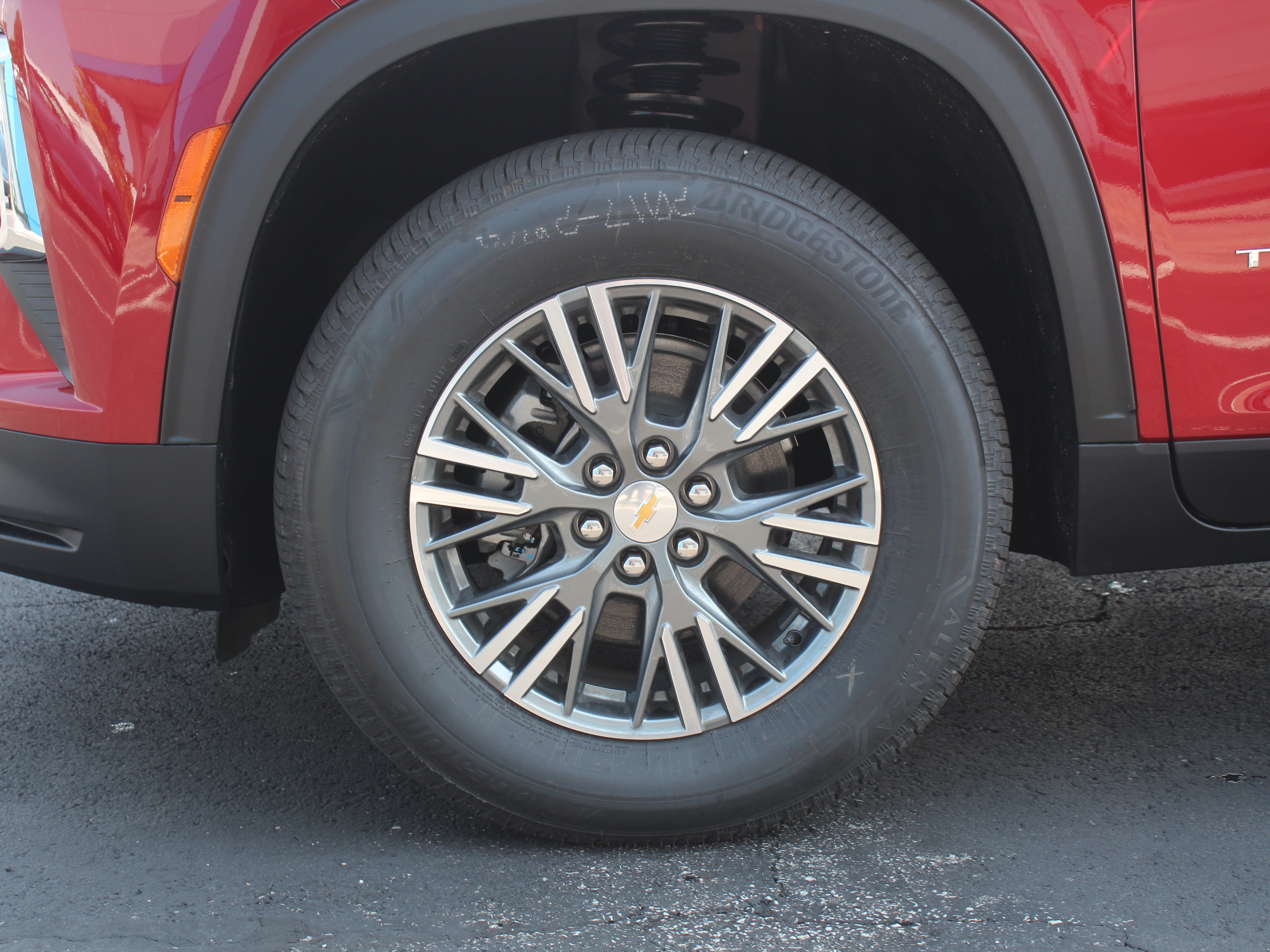 New 2027 Chevrolet Traverse LT AWD/4WD image 29