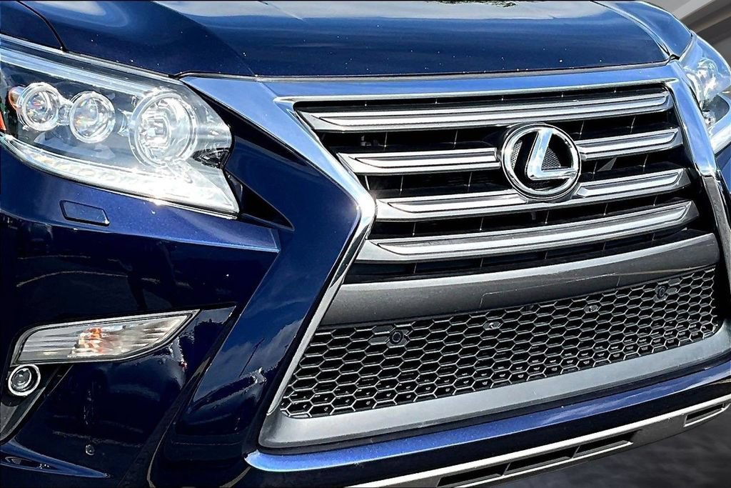 Used 2018 Lexus GX 460 Luxury w/ Preferred Accessory Package AWD/4WD image 33