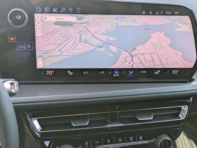 New 2026 Chevrolet Traverse LT w/ Sun and Wheel Package FWD image 19