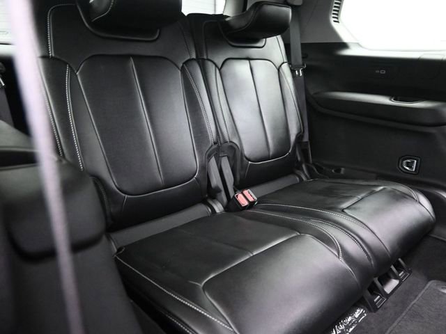 Used 2021 Jeep Grand Cherokee L Limited image 16