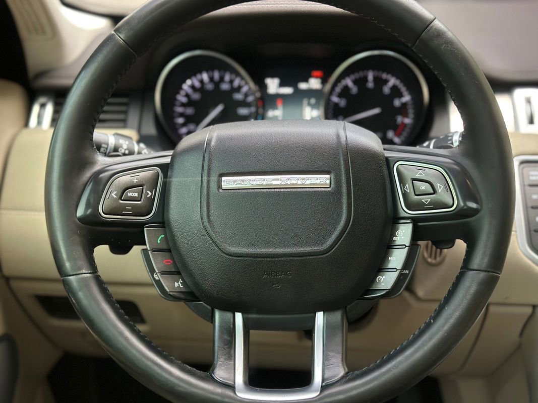 Used 2015 Land Rover Range Rover Evoque Pure Plus image 16