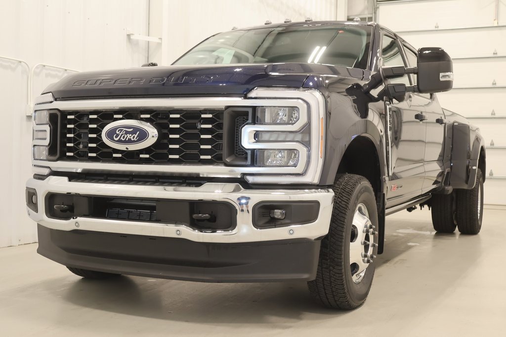 New 2025 Ford F350 Lariat w/ Lariat Ultimate Package image 4