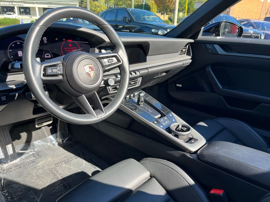 Used 2025 Porsche 911 Carrera w/ Premium Package image 26