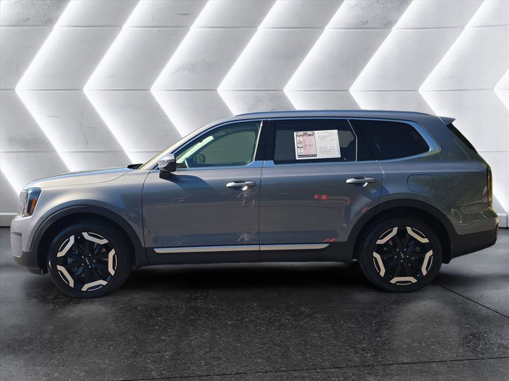 Used 2025 Kia Telluride EX AWD/4WD image 2