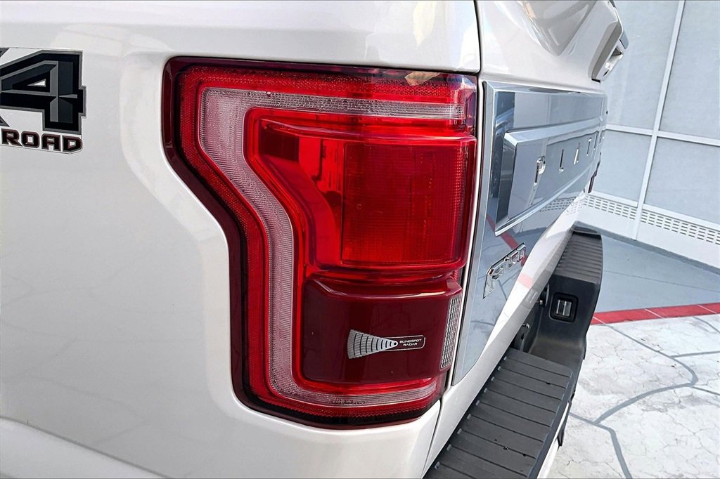 Used 2016 Ford F150 Platinum w/ Equipment Group 701A Luxury image 23