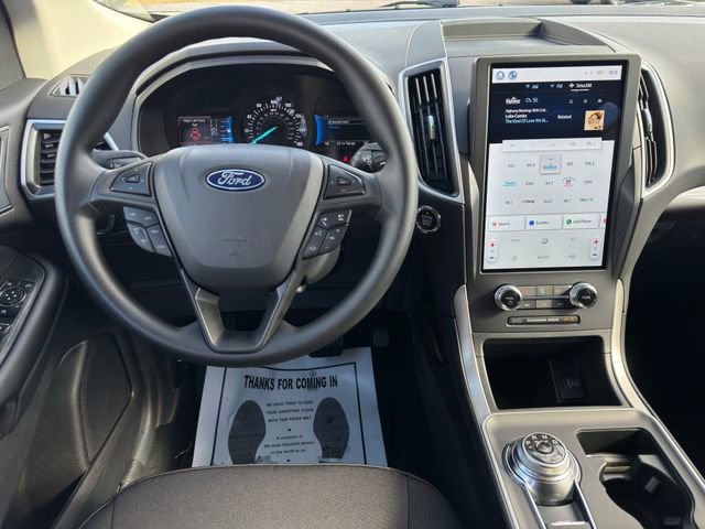 New 2024 Ford Edge SE w/ Black Appearance Package image 30