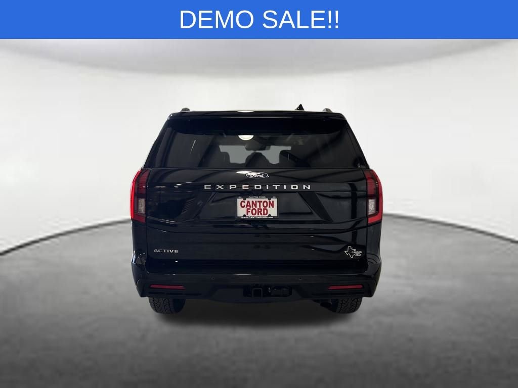 New 2025 Ford Expedition Active image 4