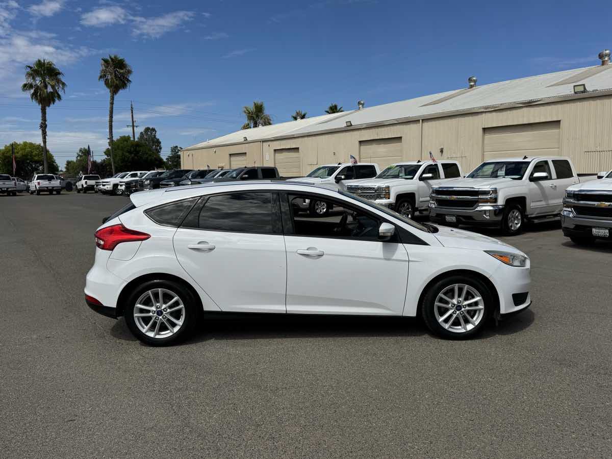 Used 2015 Ford Focus SE FWD image 10