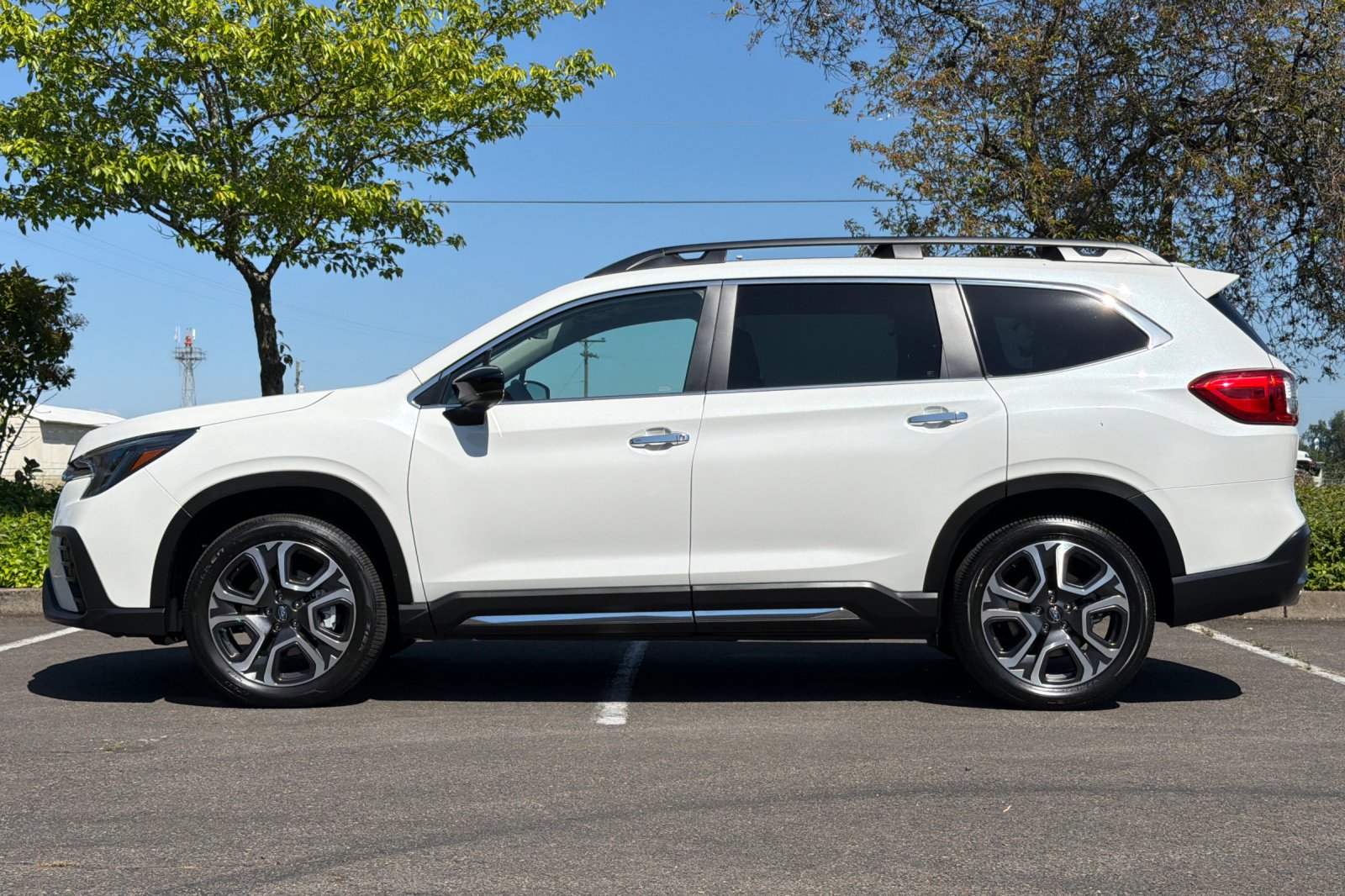 Used 2026 Subaru Ascent Touring AWD/4WD image 7