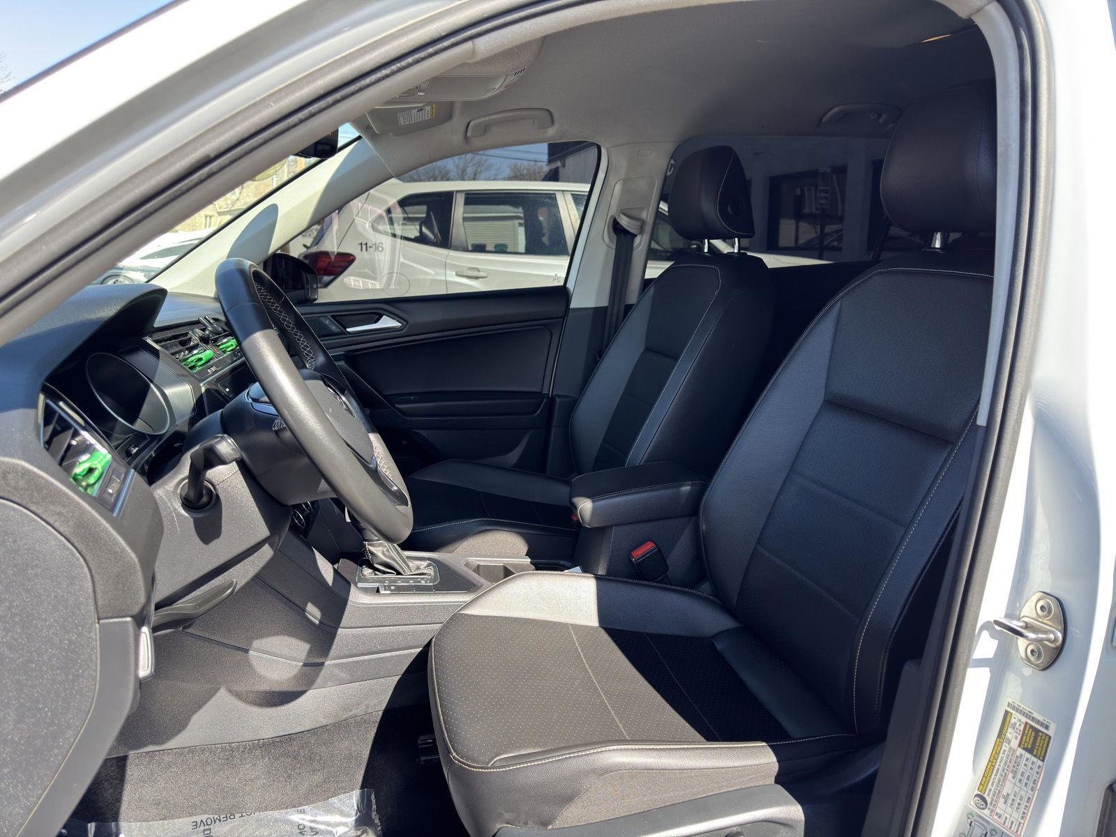 Used 2021 Volkswagen Tiguan SE FWD image 16