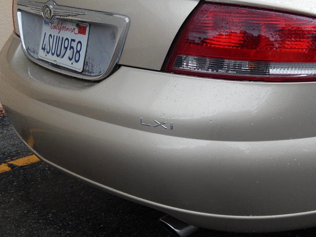 Used 2001 Chrysler Sebring LXi image 4