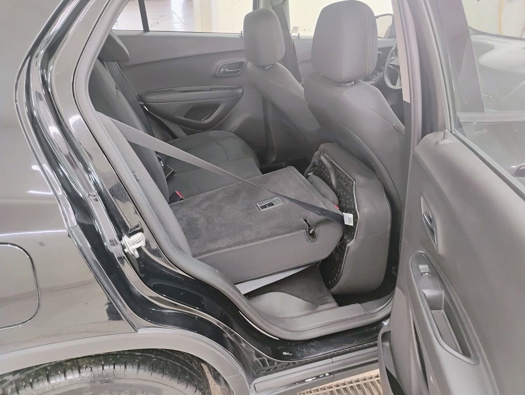 Used 2017 Chevrolet Trax LS image 12