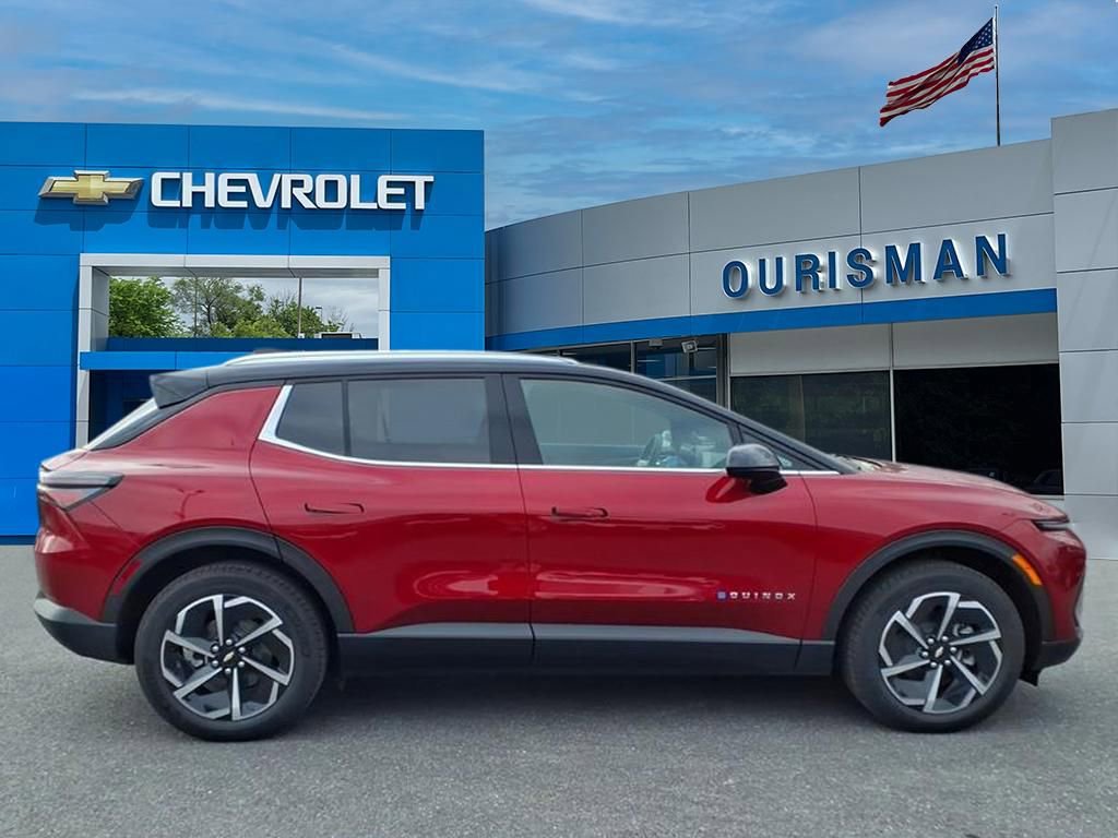 New 2026 Chevrolet Equinox EV LT image 2