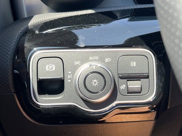 Used 2025 Mercedes-Benz CLA 250 image 18