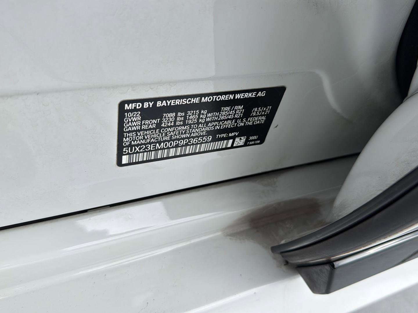 Used 2023 BMW X7 xDrive40i w/ Executive Package image 39