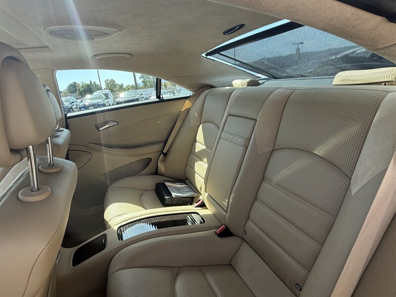 Used 2007 Mercedes-Benz CLS 63 AMG image 38