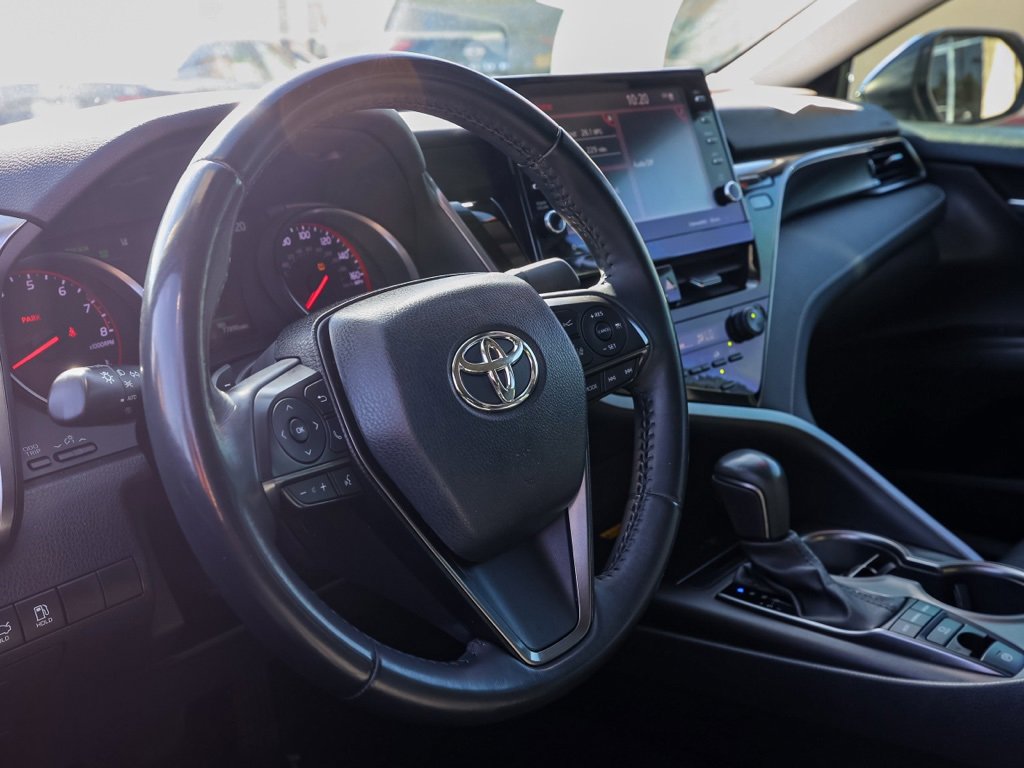 Used 2022 Toyota Camry XSE image 14