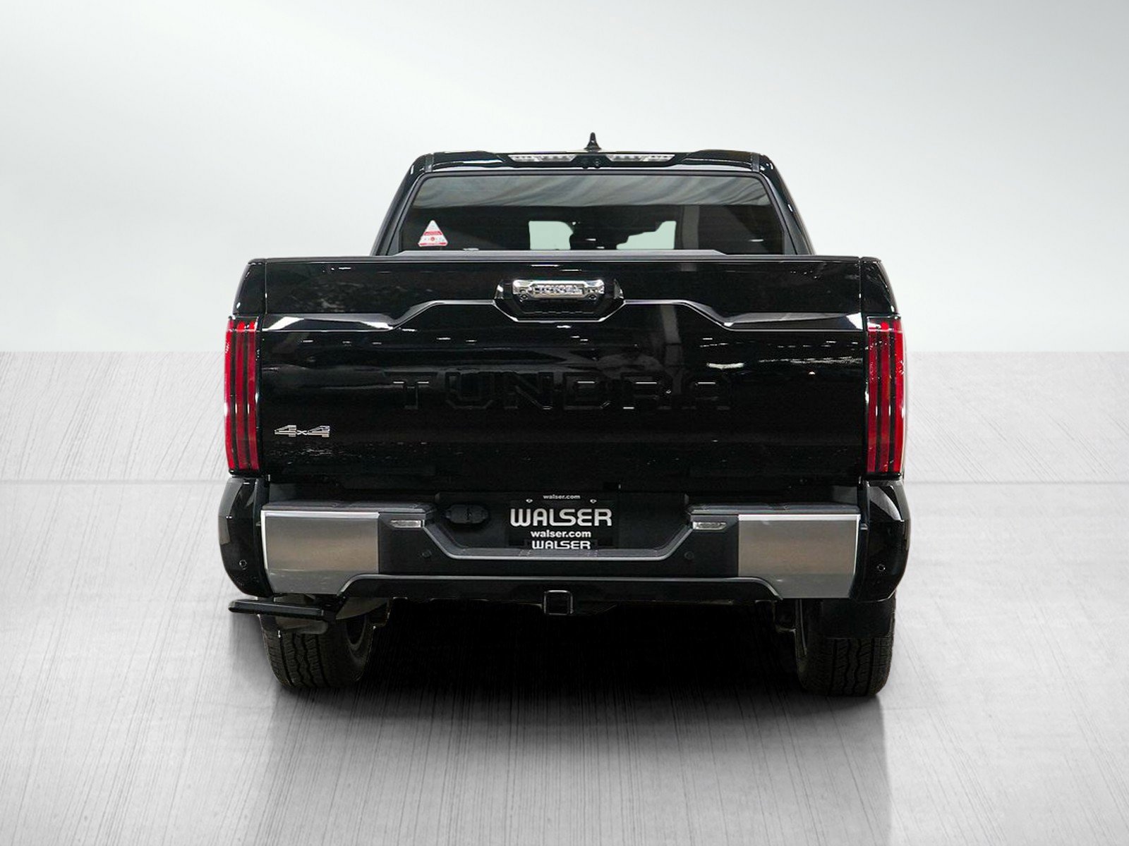 Used 2023 Toyota Tundra Limited w/ TRD Off-Road Package AWD/4WD image 4