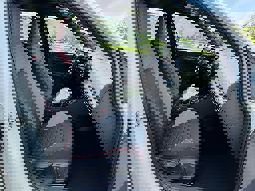 New 2025 Volkswagen GTI SE image 10