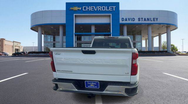 Used 2025 Chevrolet Silverado 1500 LT AWD/4WD image 7