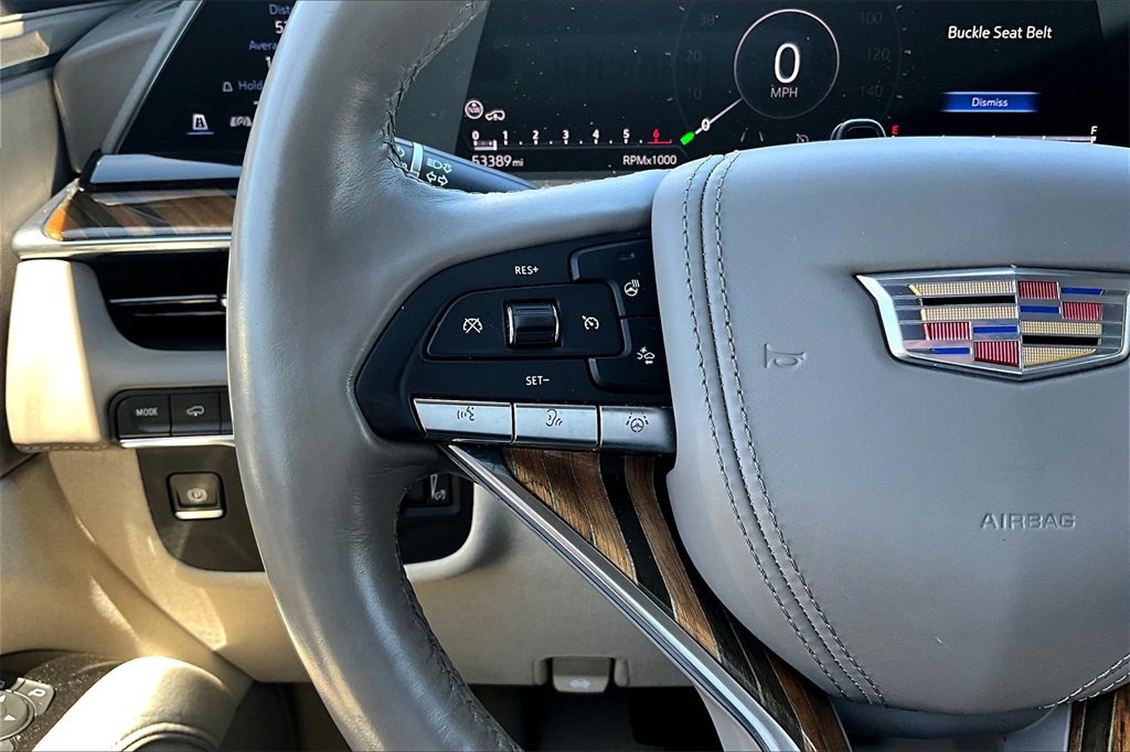 Used 2021 Cadillac Escalade Premium Luxury Platinum w/ Heavy-Duty Trailer Package image 18