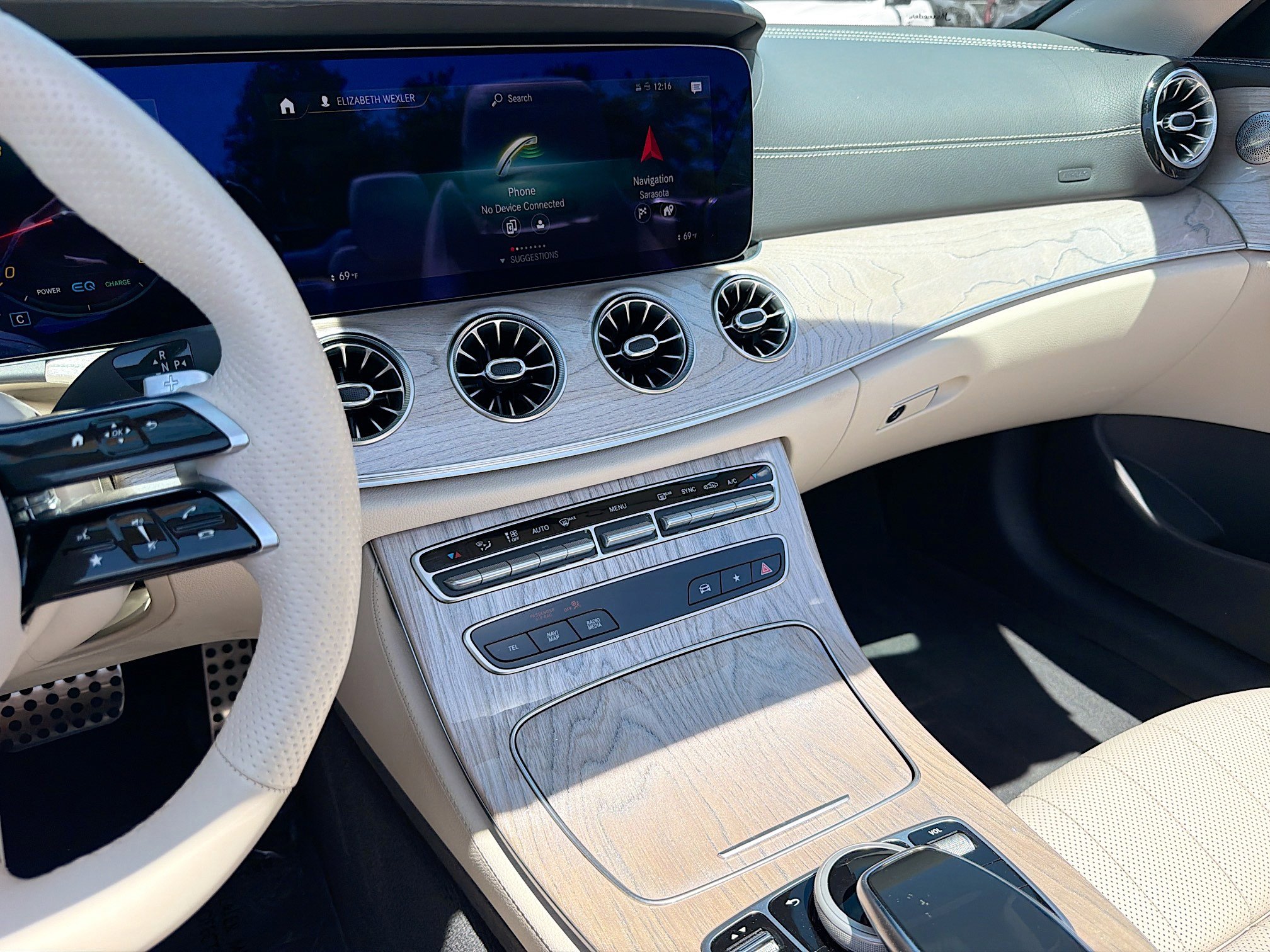 Used 2023 Mercedes-Benz E 450 4MATIC Cabriolet image 28