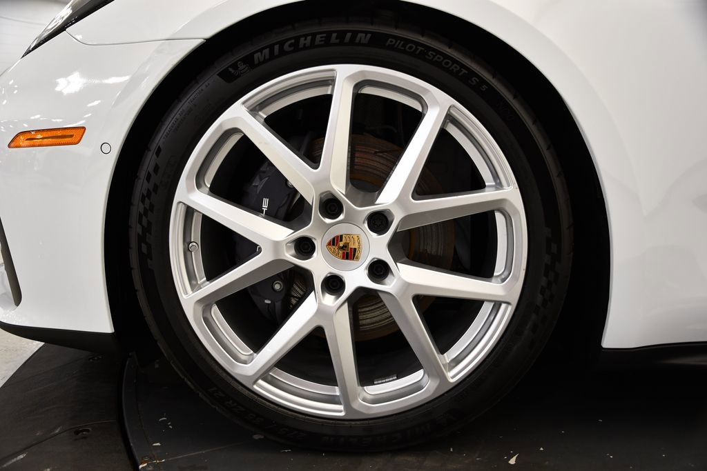 Certified 2024 Porsche Panamera 4 image 16