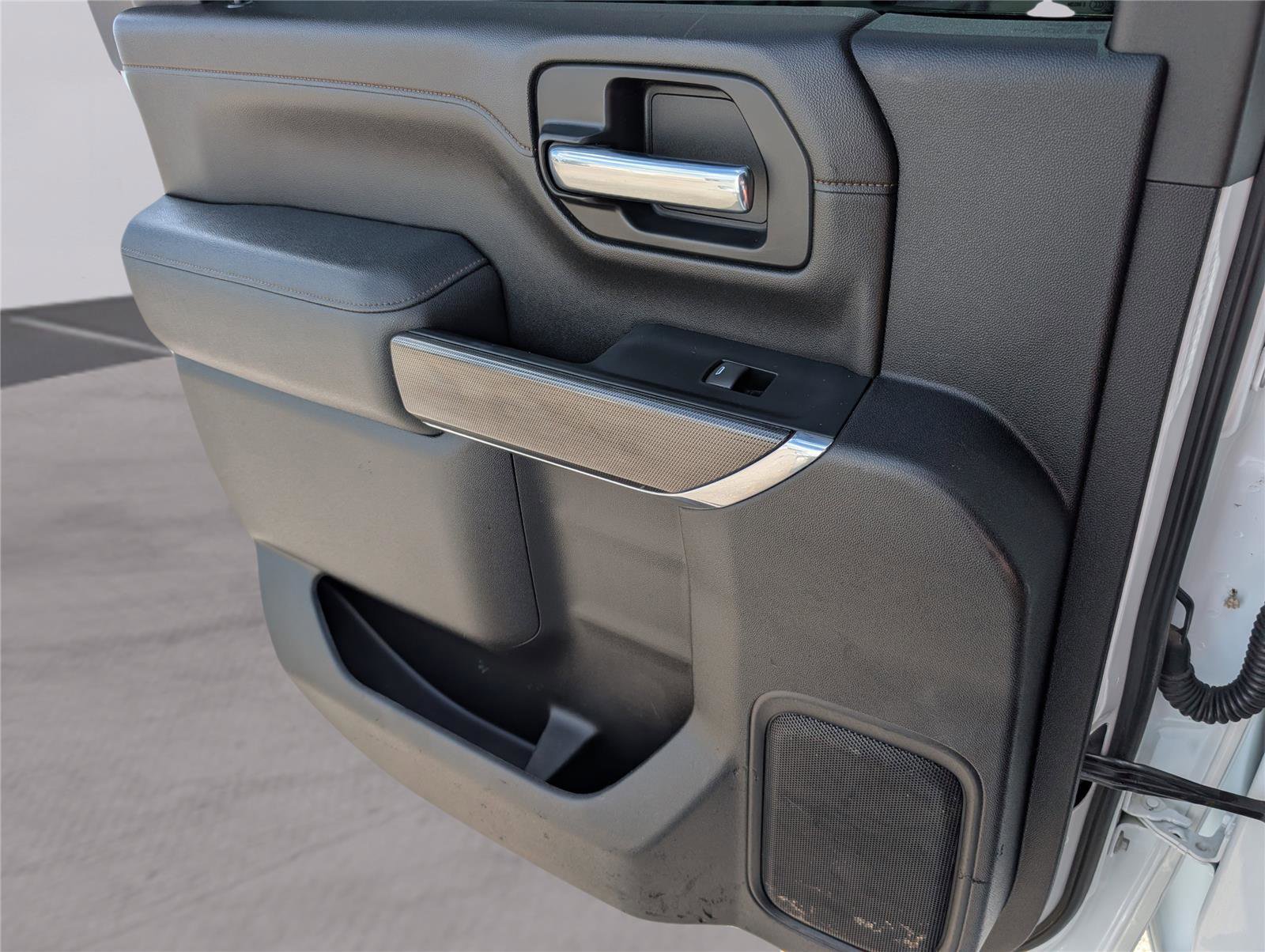 Used 2023 GMC Sierra 3500 AT4 w/ AT4 Preferred Package image 22