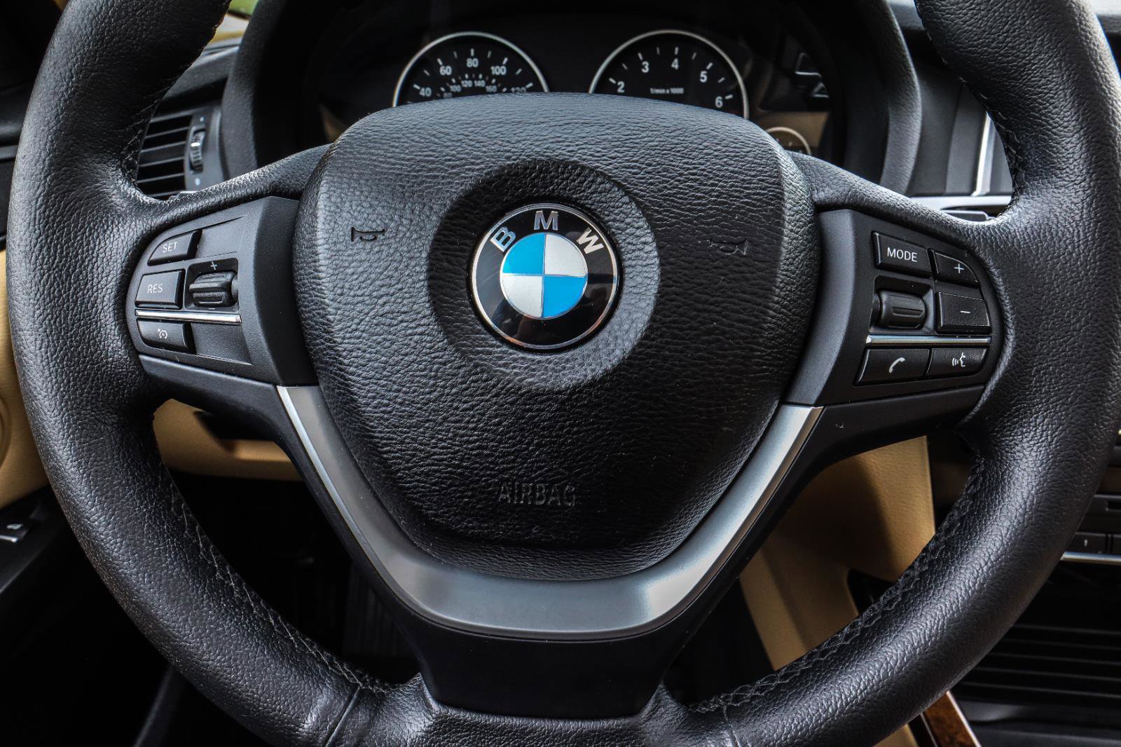 Used 2017 BMW X3 xDrive28i AWD/4WD image 12