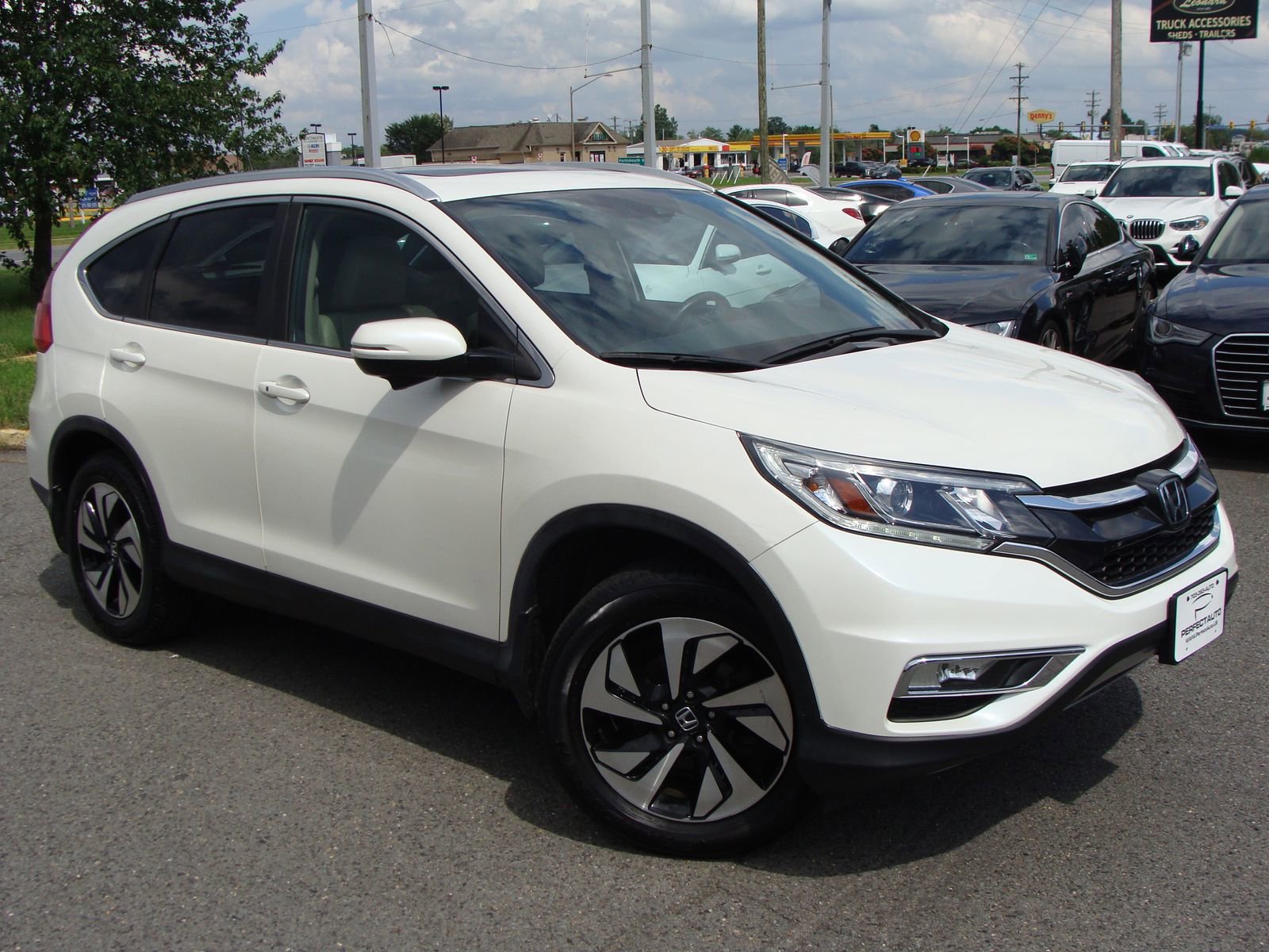 Used 2015 Honda CR-V Touring image 1