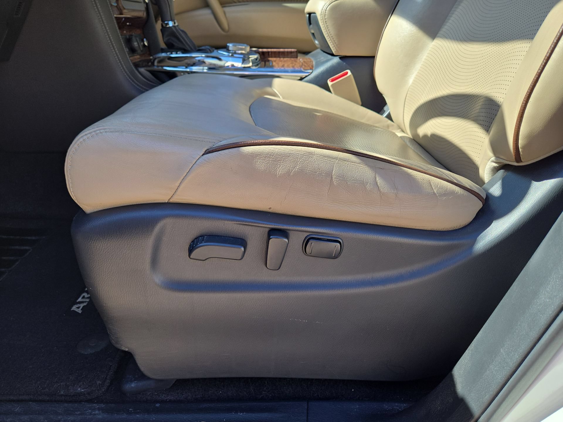 Used 2020 Nissan Armada Platinum w/ Captain's Chairs Package AWD/4WD image 17